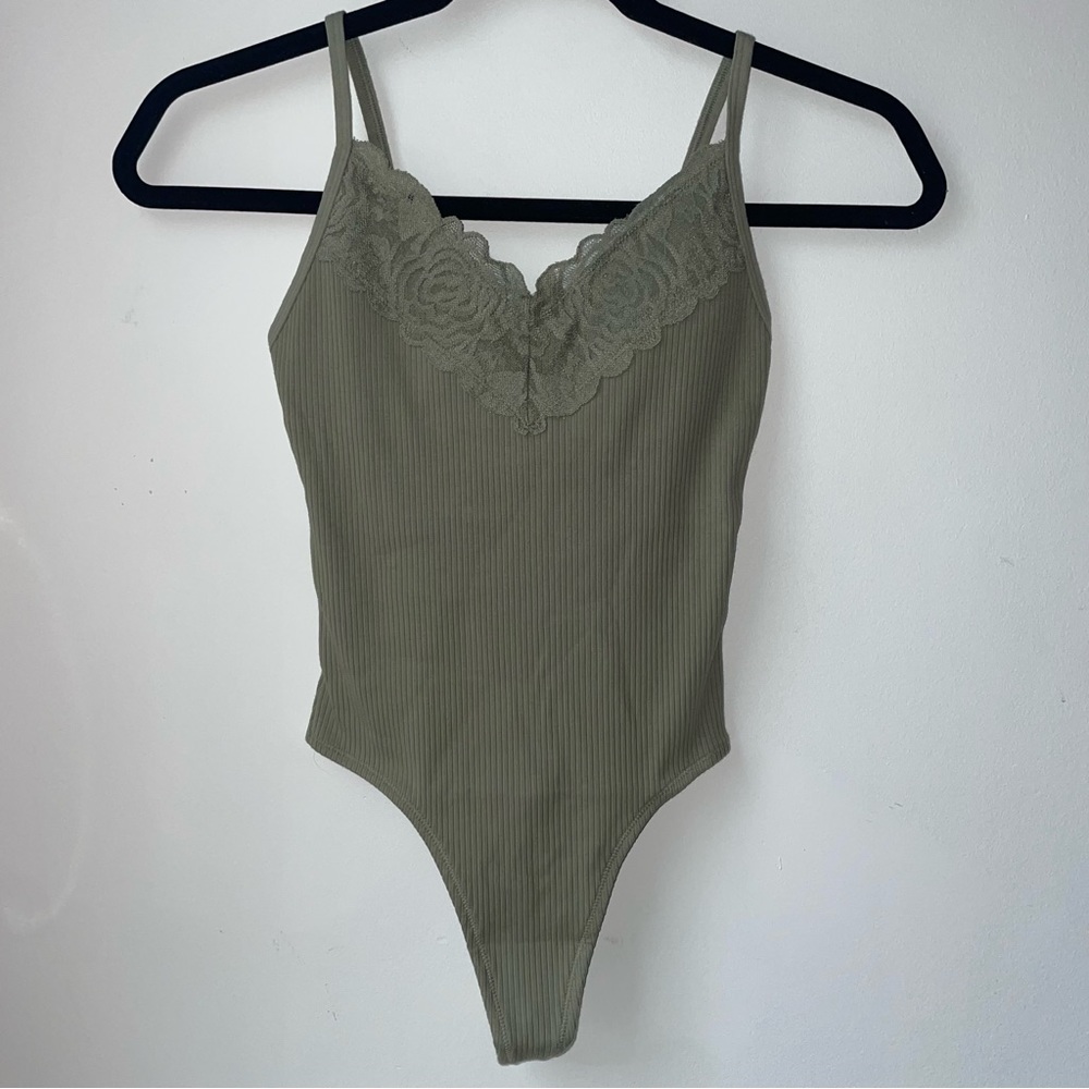Victoria’s Pink OliVe BODYSUIT with supportive bra